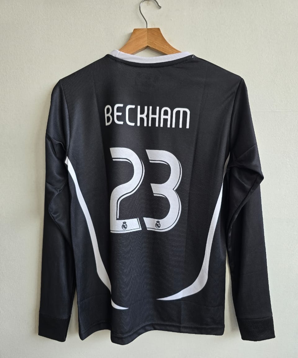 Real Madrid 2006-07 away (BECKHAM) - View 2